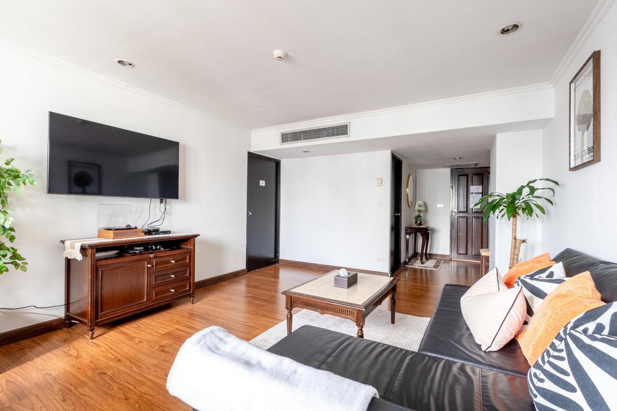 Apartment Artichoke Sukhumvit, Nana Bts *